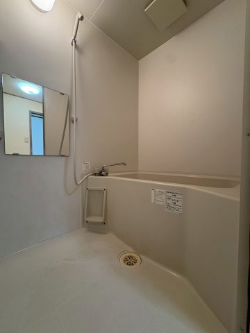 日星マンションの浴室