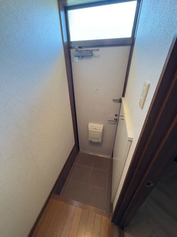 上池田貸家の玄関|毎日通る玄関はこちらです