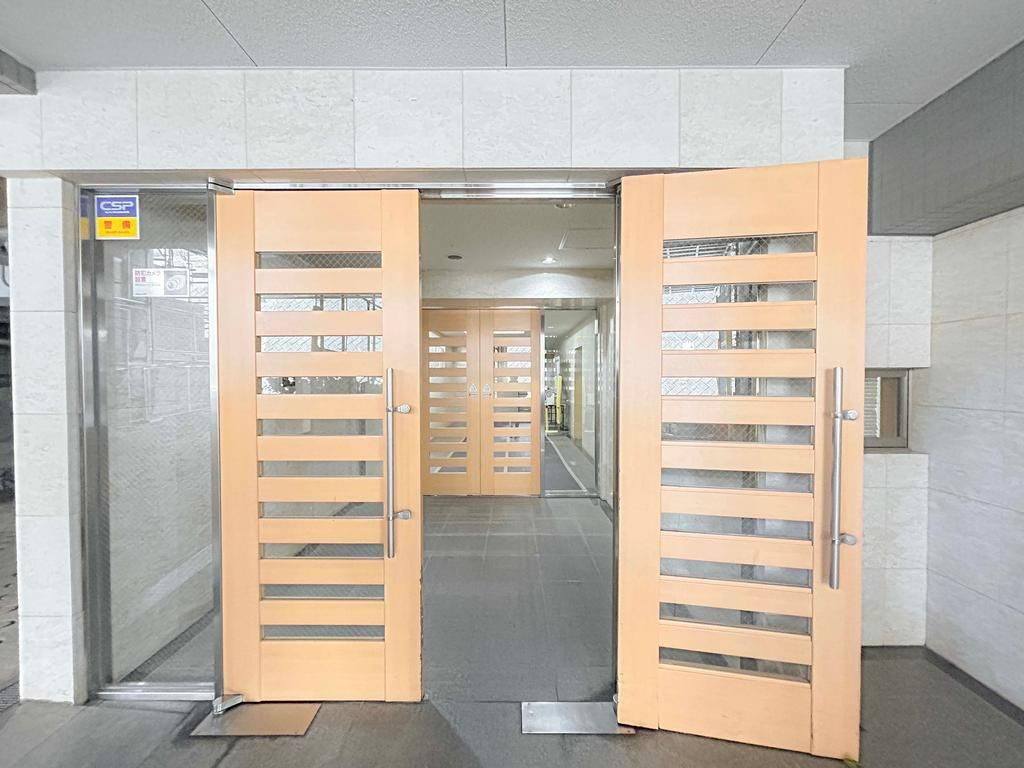 イトーピアたまプラーザのエントランス