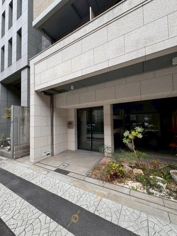 レオンコンフォート本町東Ⅲのエントランス|毎日通るエントランスはこのようになっています