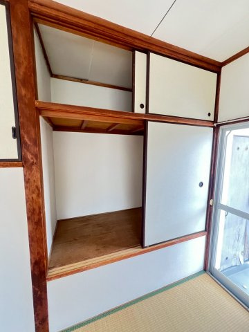 上葭原アパートの収納