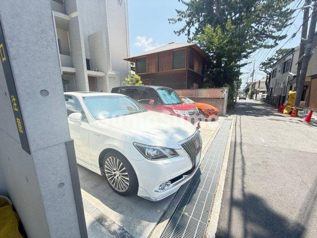 ワコーレヴィータ住吉東町【和田興産】の駐車場