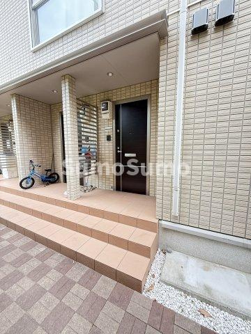 住吉山手レジデンスのエントランス