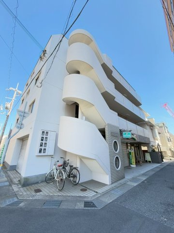 住吉マンションの外観