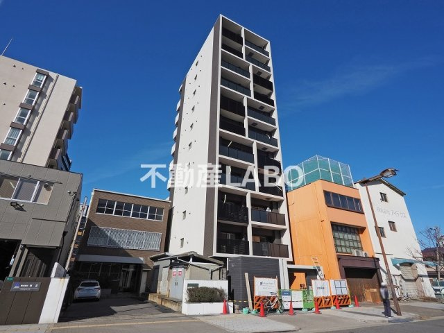 SUNREGIS　NAMBAの外観