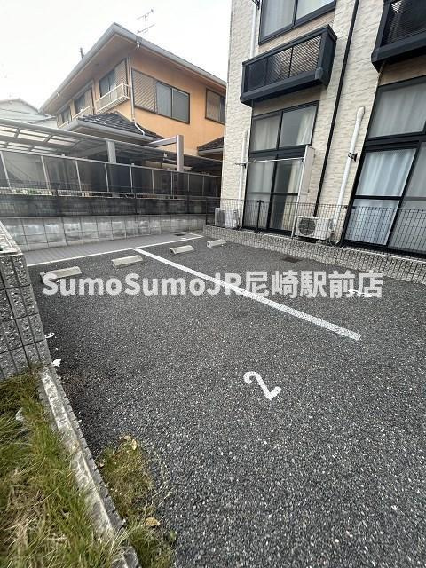 レオパレス西長洲の駐車場|外観です