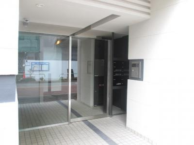 ラヴィ　クレールのエントランス