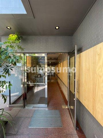 日生ロイヤル高津のエントランス