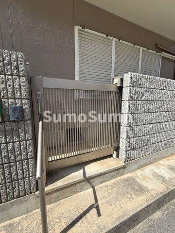 住吉宮町3丁目　貸戸建のエントランス