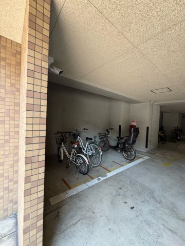 ワコーレグラン兵庫の駐車場