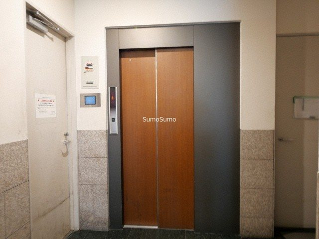 日本橋コゥジィアパートメントのロビー