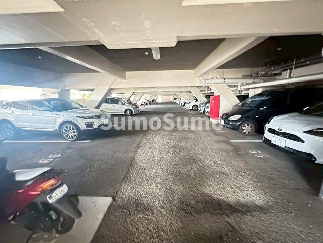 明石アーバンライフの駐車場