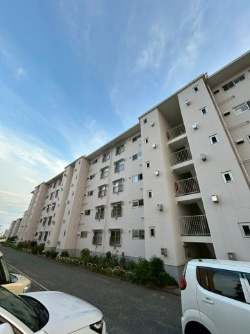 上高丸南住宅１号棟の外観|建物外観を気になさる方へ、見た目の良い物件です