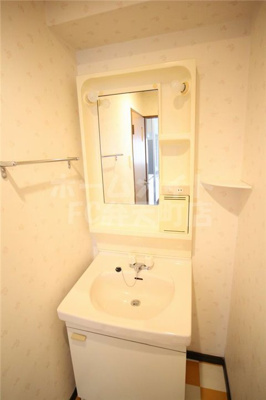 【洗面所】 | ドミトリーツタヤ | 脱衣スペースもあります