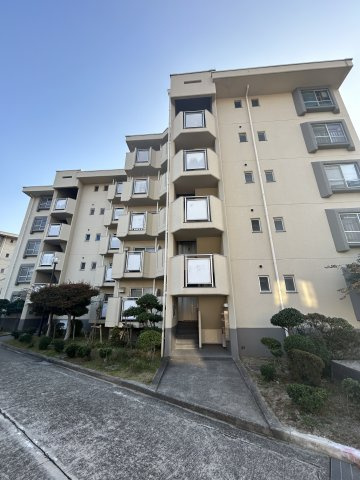 明石大窪住宅４号棟の外観|外はこのようになっています