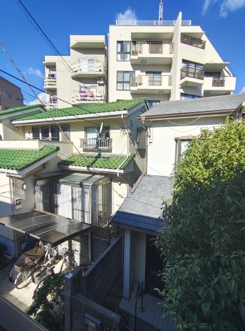 中山手通4丁目貸家北棟の展望