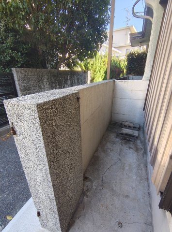 中山手通4丁目貸家北棟の外観