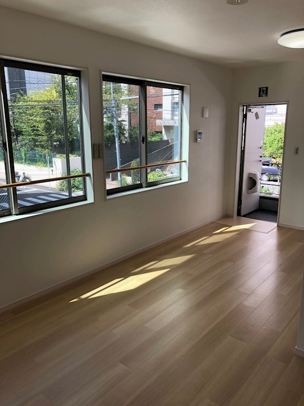 ステージ門前仲町の居間・リビング