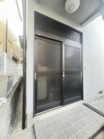 住吉東町1丁目戸建のエントランス