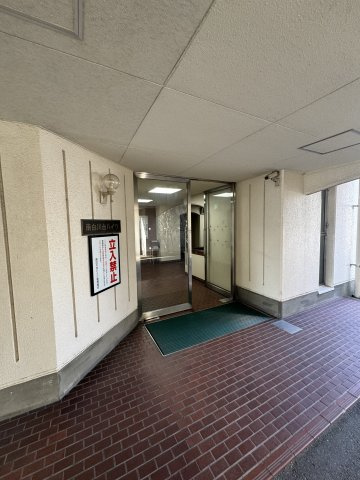 南白川台ハイツのロビー