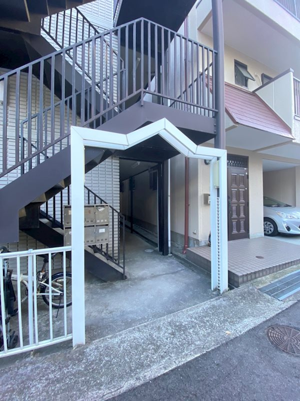 江川マンションの外観