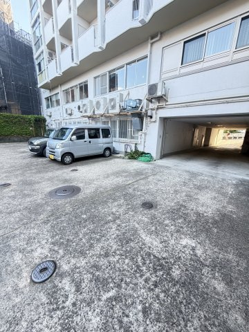 東洋ハイツの駐車場