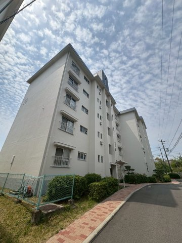 高倉台四団地二〇号棟 の外観