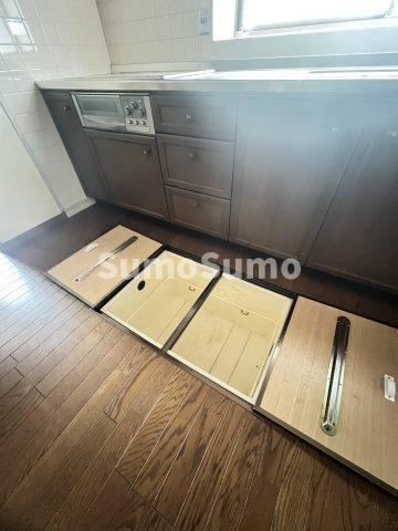 東灘区田中町3丁目戸建の収納