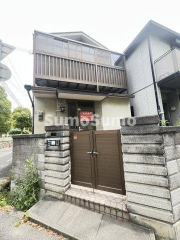 東灘区田中町3丁目戸建のエントランス