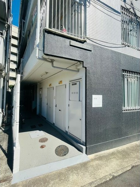 深江本町マンションのエントランス