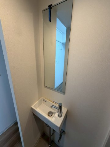 深江本町マンションの洋室