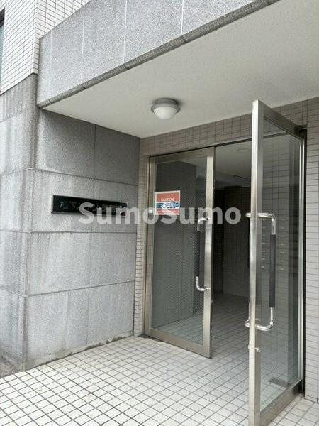 松下ハイツ瑞穂通のエントランス|落ち着いたエントランスです