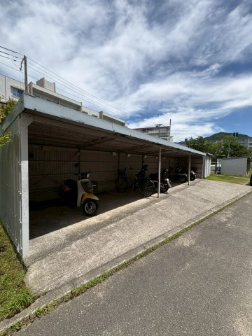 高倉台７－２団地２９号棟の駐車場