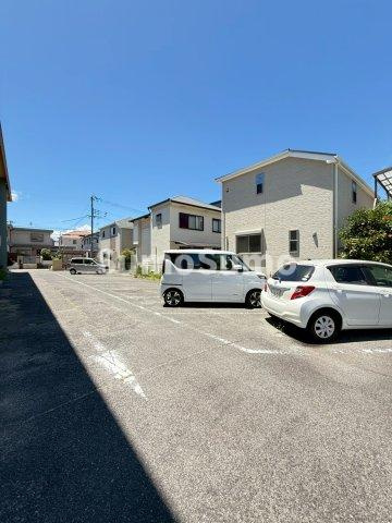 高木マンションの駐車場|駐車場完備です