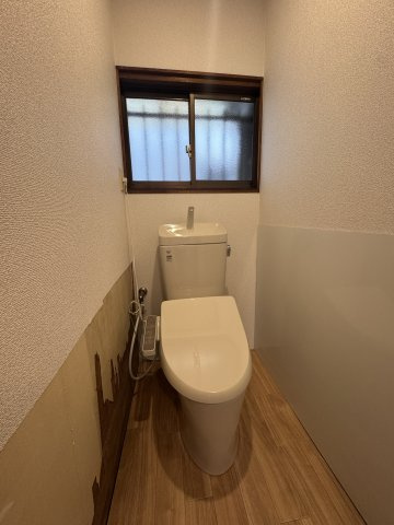 須磨区行幸町１丁目貸家のトイレ