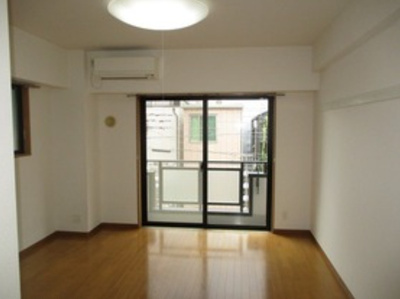 【居間・リビング】 | ドゥステップビル