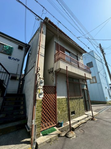 梅ケ香町貸家