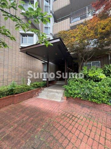 朝日プラザ芦屋山手１番館のエントランス
