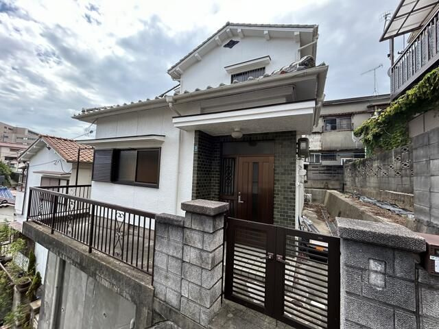 泉が丘5丁目貸家