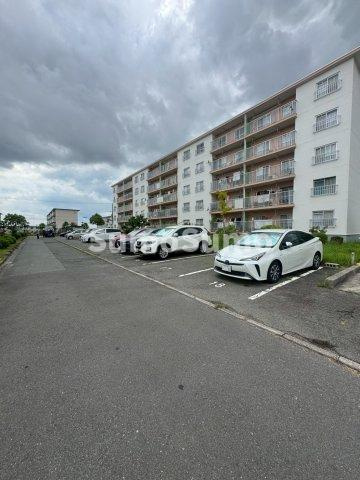 東垂水住宅１号棟の駐車場