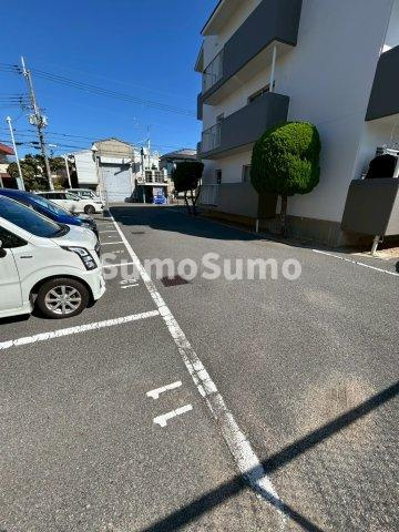 檜笠ハイツの駐車場|駐車スペースもあります