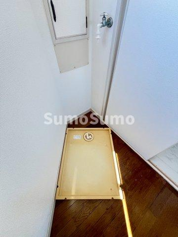 東洋ビルの玄関