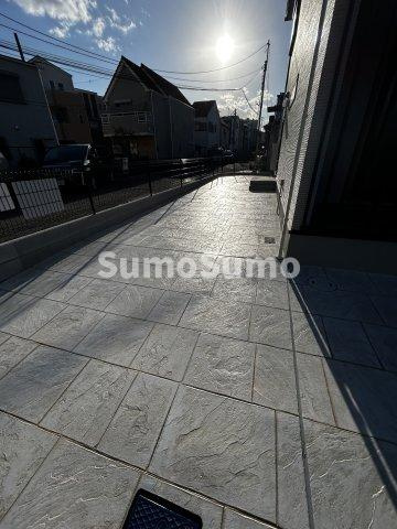 森口貸家の駐車場