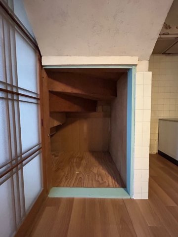 池田広町貸家の収納