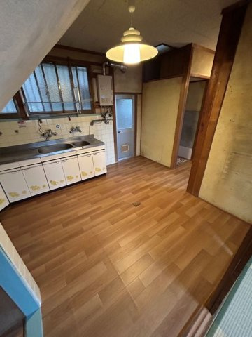 池田広町貸家の居間・リビング