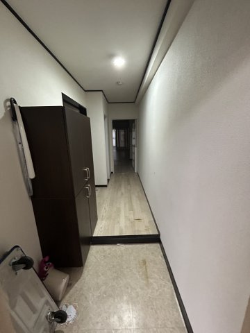明舞マンションのロビー