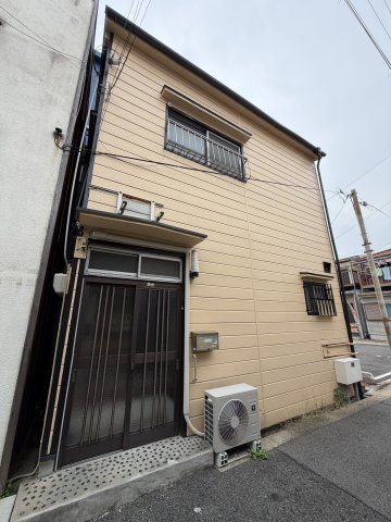 本庄町貸家