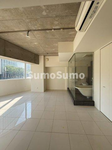 是空NAMBAⅡの居間・リビング|おしゃれな居間です