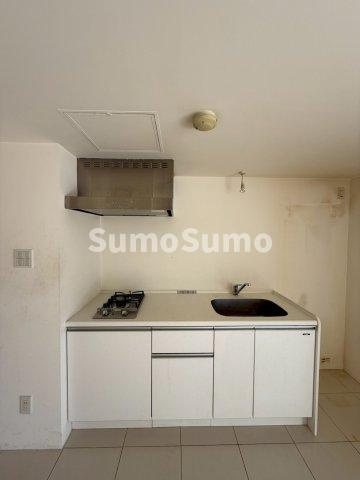 是空NAMBAⅡのキッチン|コンパクトなキッチンで掃除もラクラク