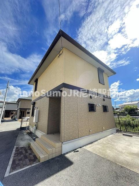 武庫之荘戸建貸家　C棟の外観|外観も気になるポイント